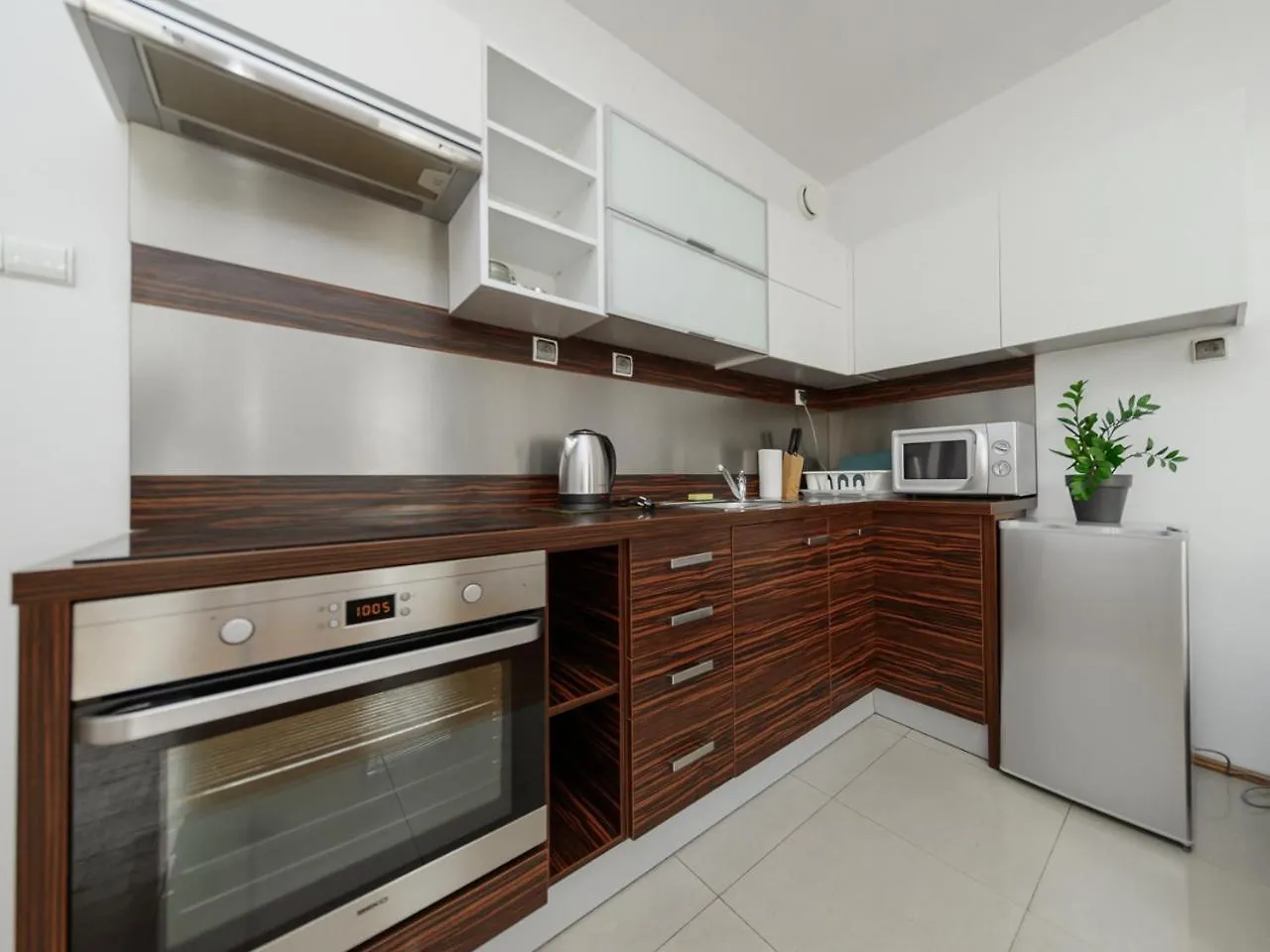 Apartment Near The Us Embassy Warszawa