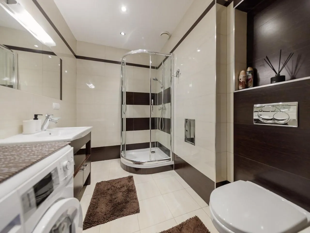 Apartment Near The Us Embassy Warszawa