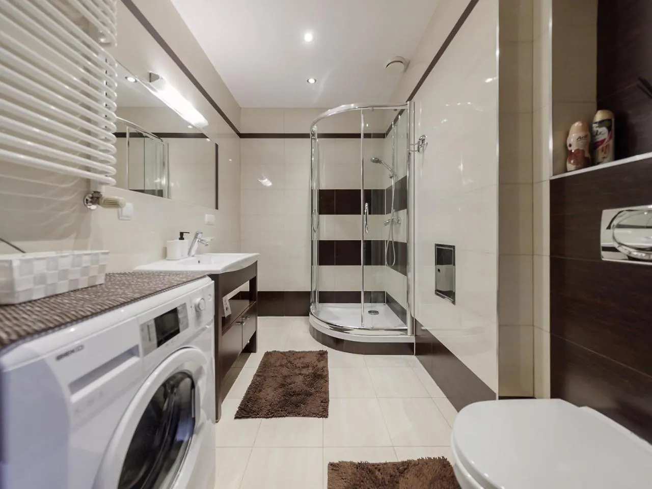 Apartment Near The Us Embassy Warszawa